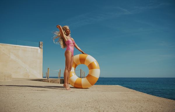 İpekyol Beachwear x Burcu Esmersoy 