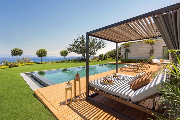 Mandarin Oriental Hotel Group 2023  