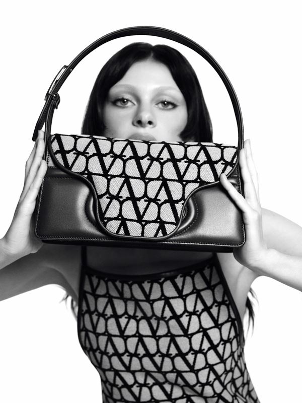 Vogue Turkey November '22 x Nicola Peltz Beckham  
