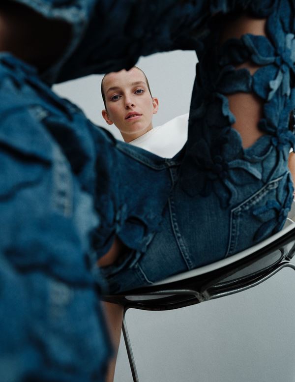 Elle Turkey April '24  