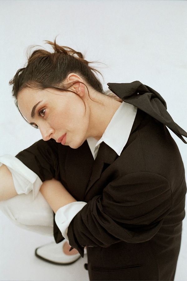 Magnet Quarterly x Ayşe Kulin & Melisa Sozen  
