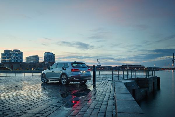 Audi Hybrid Q7  