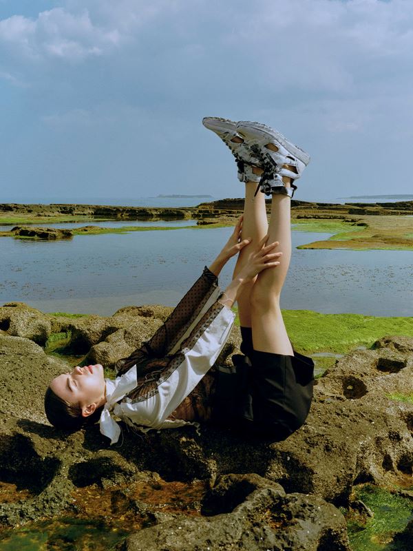 V Magazine Maison Margiela x Reebok  